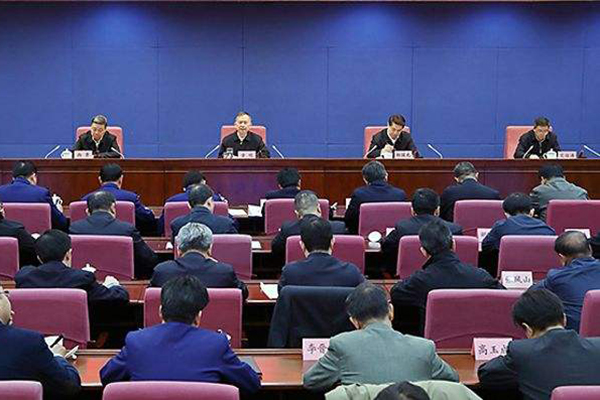 國務(wù)院安委辦、應(yīng)急管理部召開全國煤礦安 全生產(chǎn)工作緊急視頻會議強調(diào) 深刻吸取煤礦重大事故教訓(xùn) 舉一反三抓好風(fēng)險防控 確保歲末年初安 全形勢穩(wěn)定